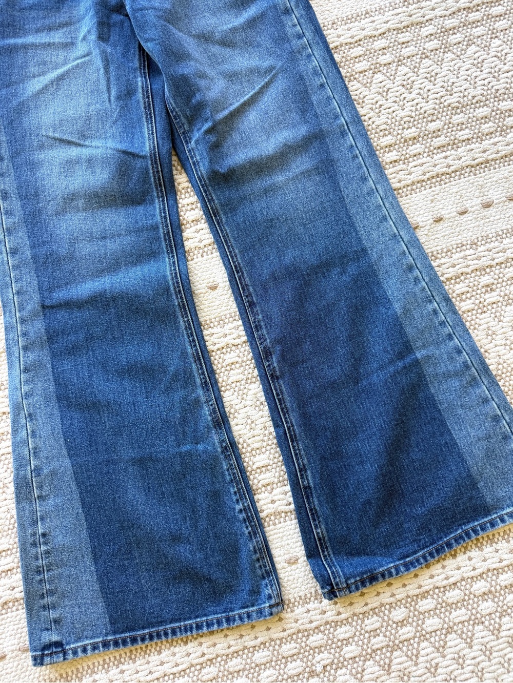 π₯π₯BILLABONG - FREE FALL FLARE DENIM PANTπ₯π₯ - Picture 7 of 14